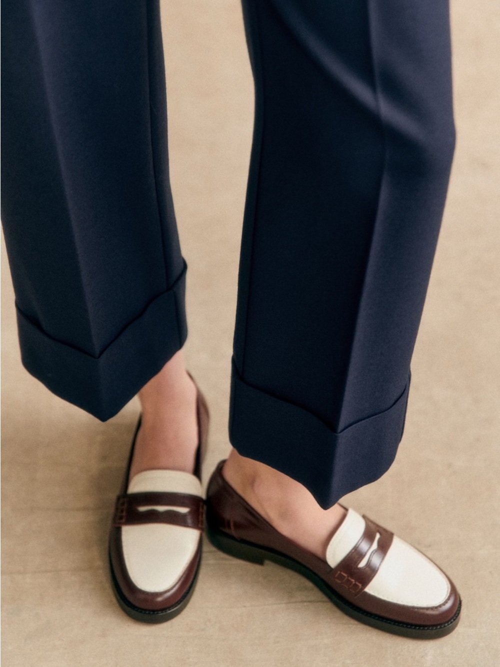 Sezane Tailored High-Waist Wide-Leg Trousers in Navy - Picture 5 of 8